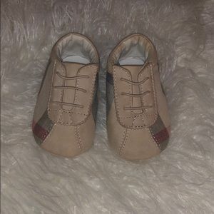 Burberry shoes